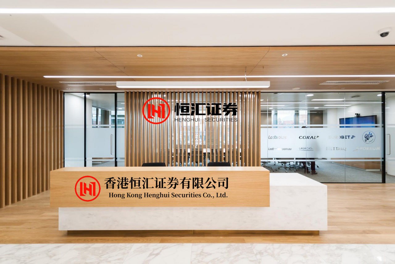 天龙配资官网 直播15小时都不觉得累！雷军鼓励年轻人要懂一行爱一行：才能把这一行干到极致